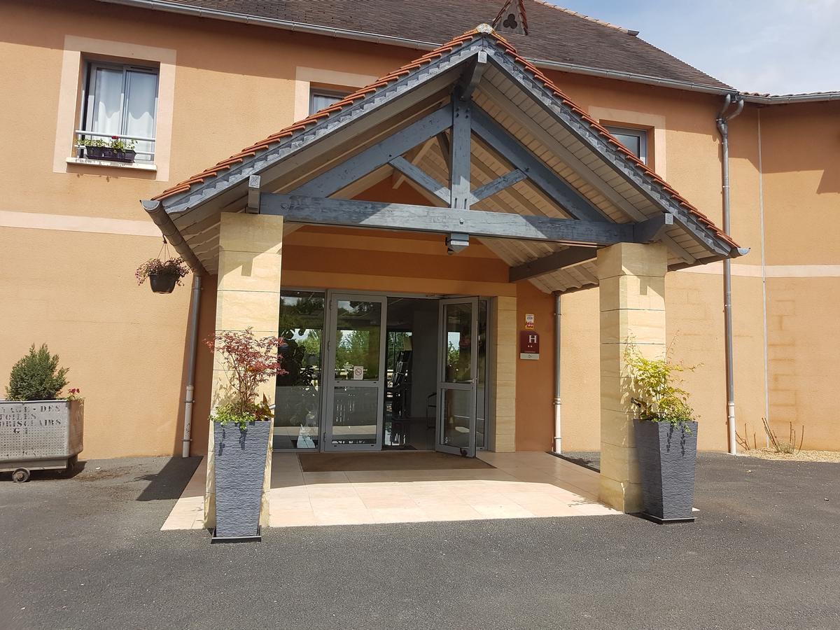 Hotel Au Perigord Noir Hautefort Exterior foto